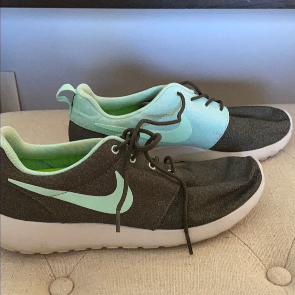 Nike Roshe Run’s